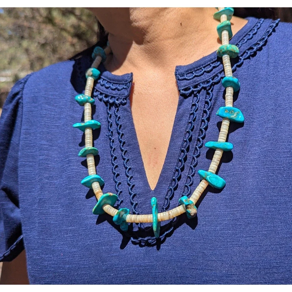 Vintage Native American‎ Handmade Turquoise Necklace Handmade Navajo Jewelry **